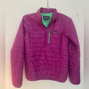 Patagonia windbreaker jacket💜💚